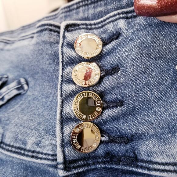 Mitzi Michel Embellished High Waisted 4-Button Skinny Jeans Sz 7 Juniors Sizing - Picture 3 of 10